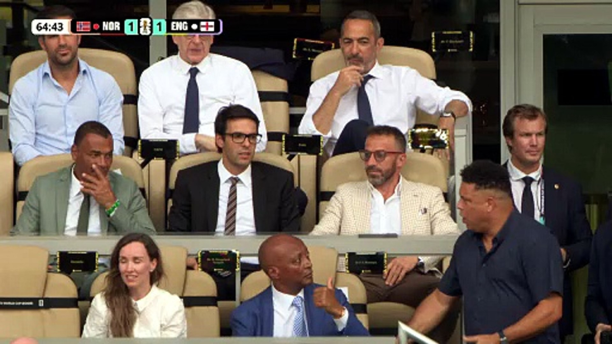 Un palco Mundial: Beckham, Ronaldo, Kaká, Cesc, Ferguson…