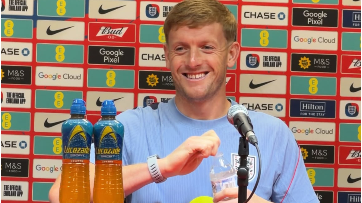 Pickford: 'Será especial enfrentarme a Messi, le llevo viendo desde pequeño'