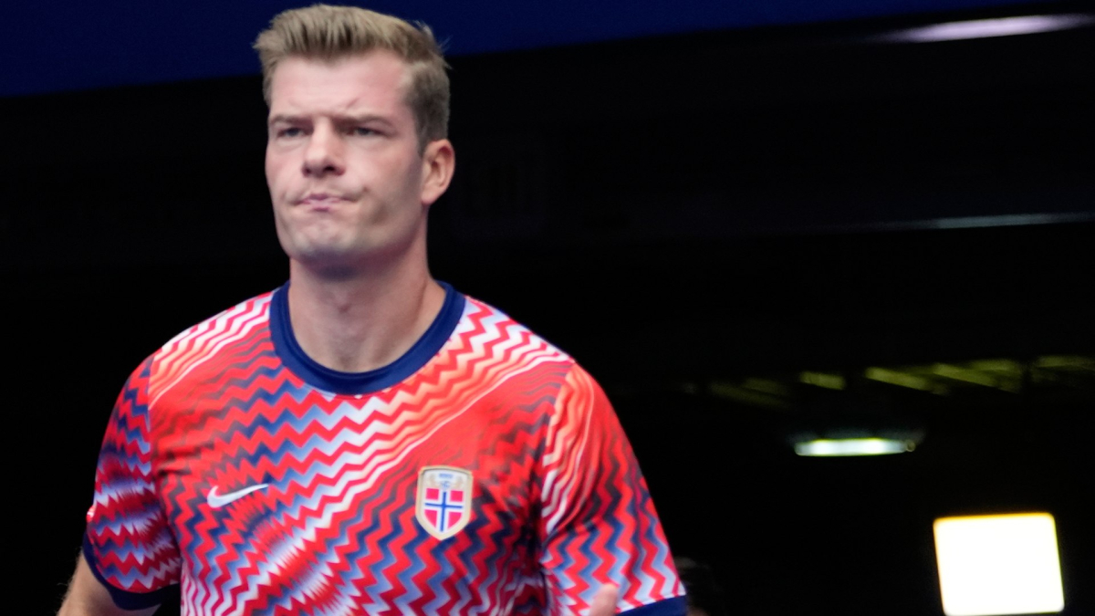 La ola de odio que ha golpeado a Sørloth y su pareja tras la eliminación de Noruega