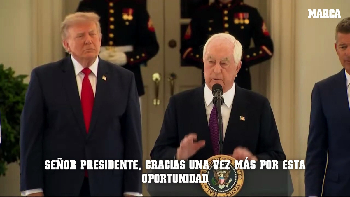 El regalo de Álex Palou a Trump que se llevó todo el protagonismo en la Casa Blanca