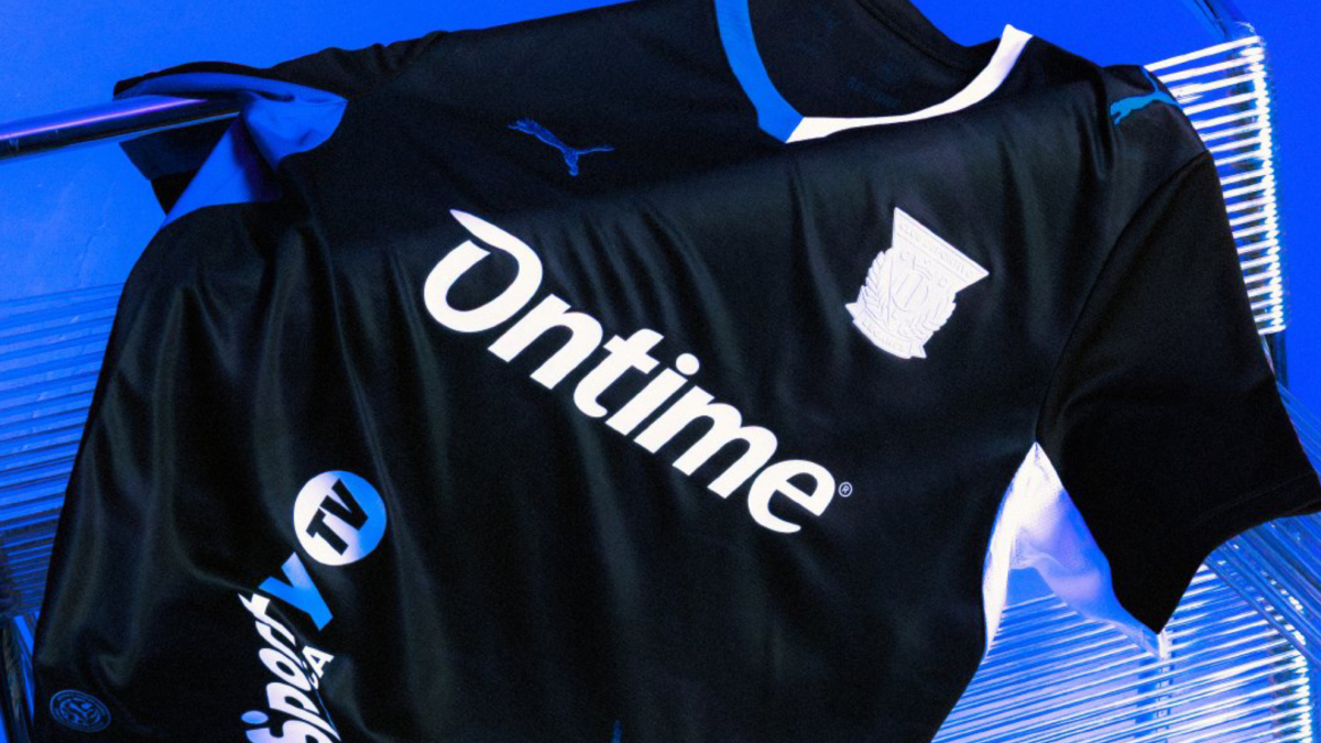El Leganés presenta su segunda equipación para la temporada 2026-27