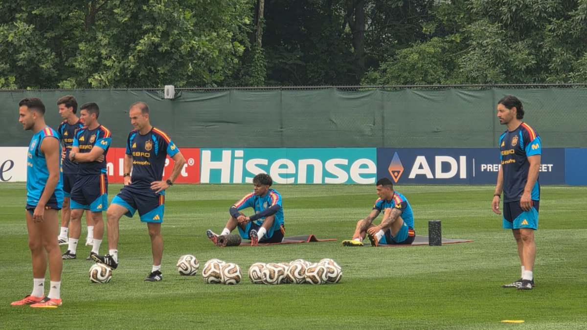 La selección española se entrena sin Pedro Porro y Lamine Yamal