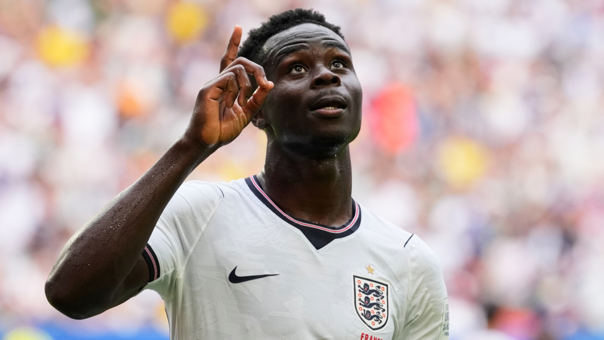 Gol de Saka (0-3) en el Francia 4-6 Inglaterra