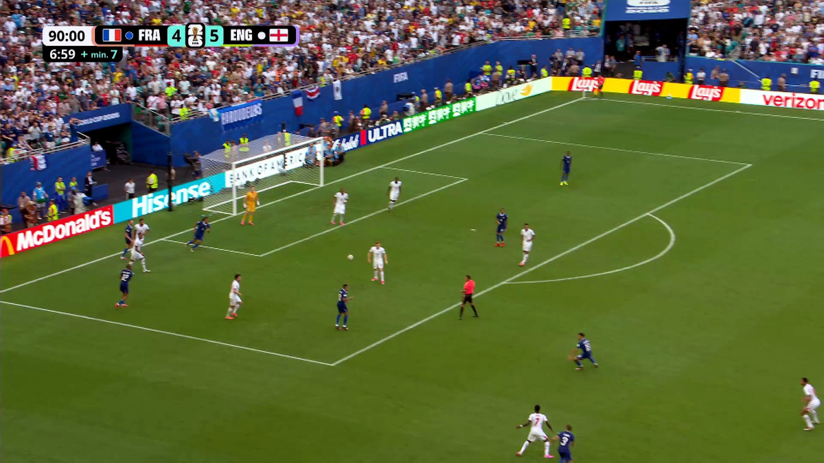 Descomunal golazo de Bellingham para cerrar su Mundial