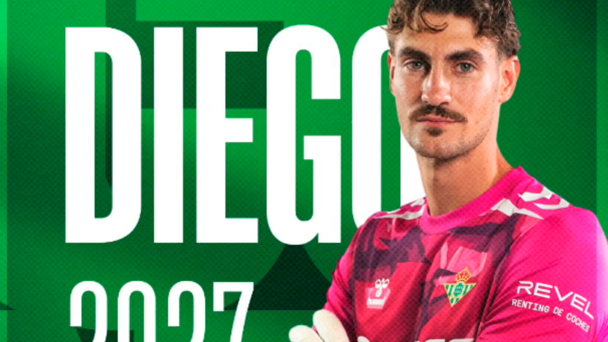 Diego Conde posa como nuevo jugador bético