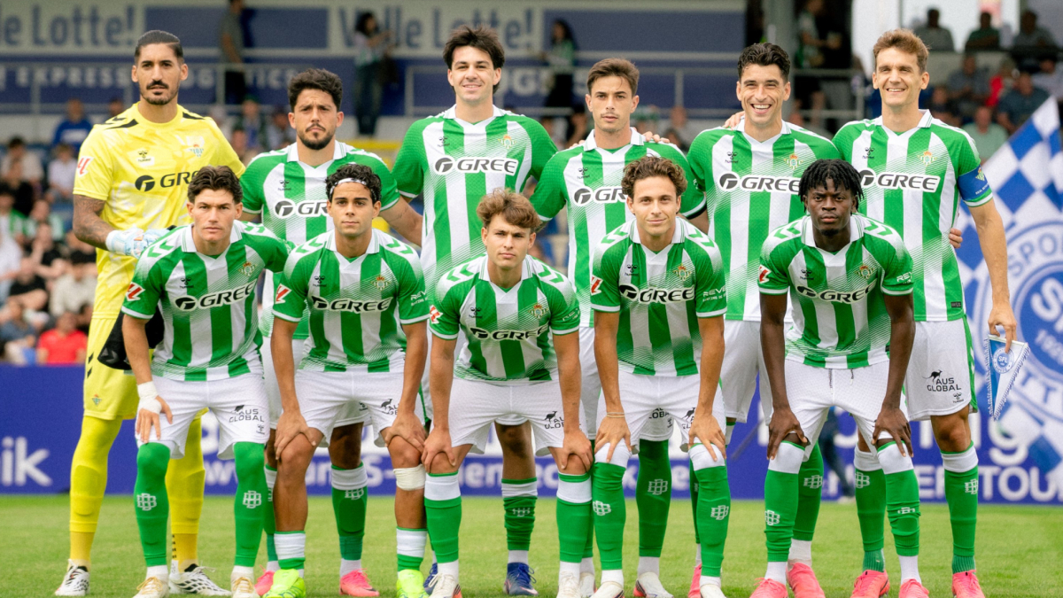Recreativo de Huelva y Real Betis se enfrentan en partido amistoso de pretemporada