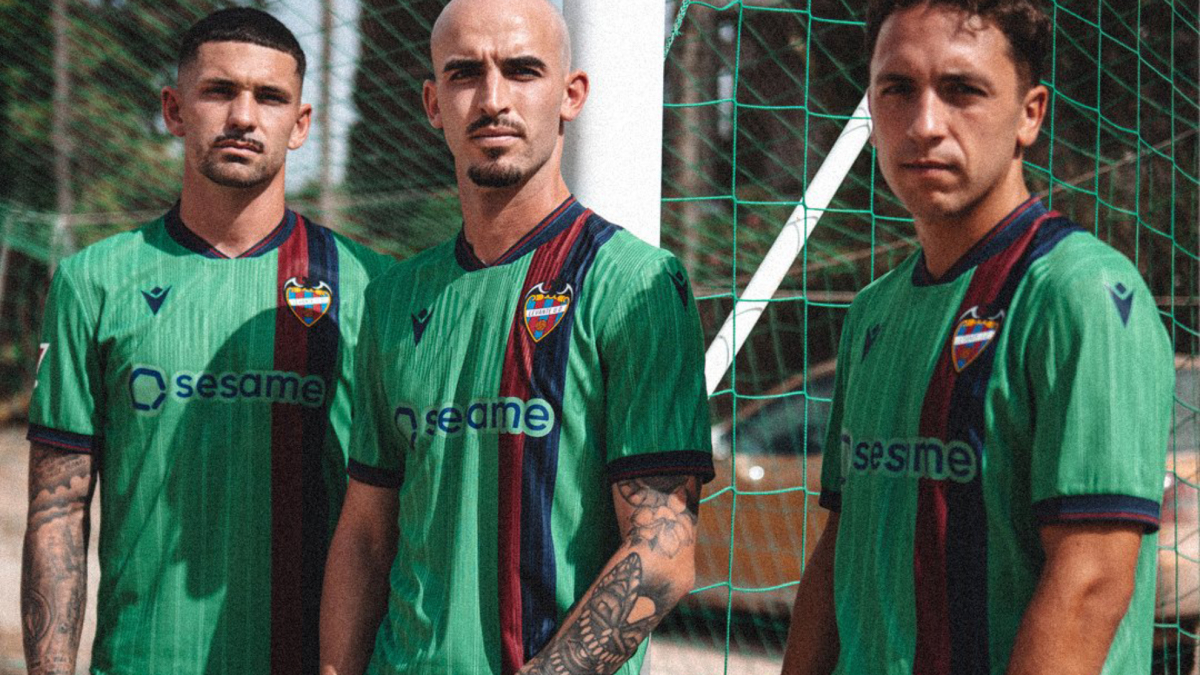 El Levante presenta su tercera equipación para la temporada 2026/2027