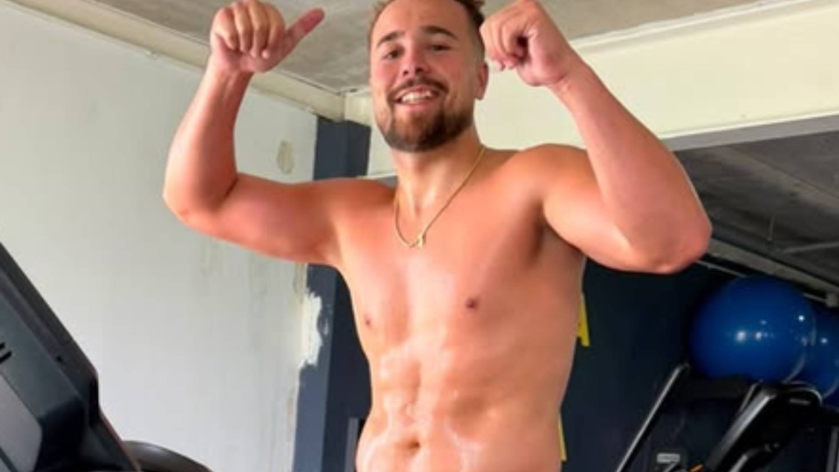 Ontiveros responde a la polémica sobre su peso con una foto sin camiseta