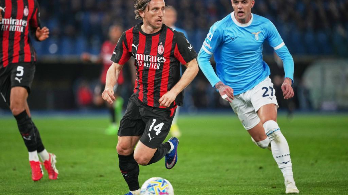Luka Modric renueva con el AC Milan por un año más