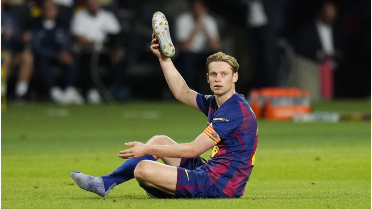 De Jong rompe su silencio sobre su lesión y defiende su compromiso con el Barcelona