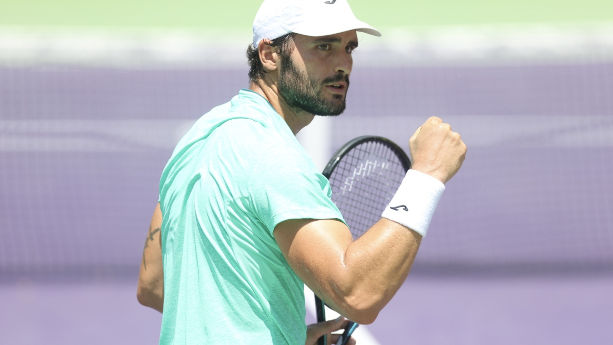 Alejandro Moro lleva al tenis español a cuartos en El Espinar