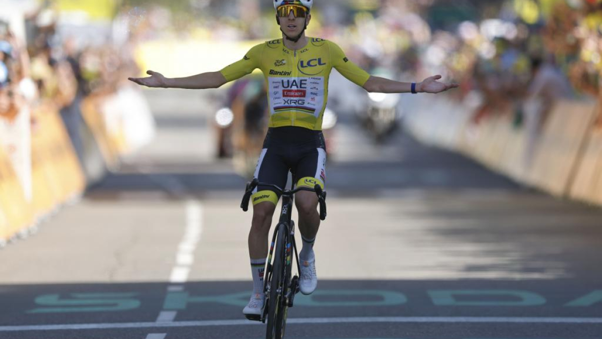 Pogacar pasa el antivirus en Alpe d’Huez y pulveriza el récord de Pantani