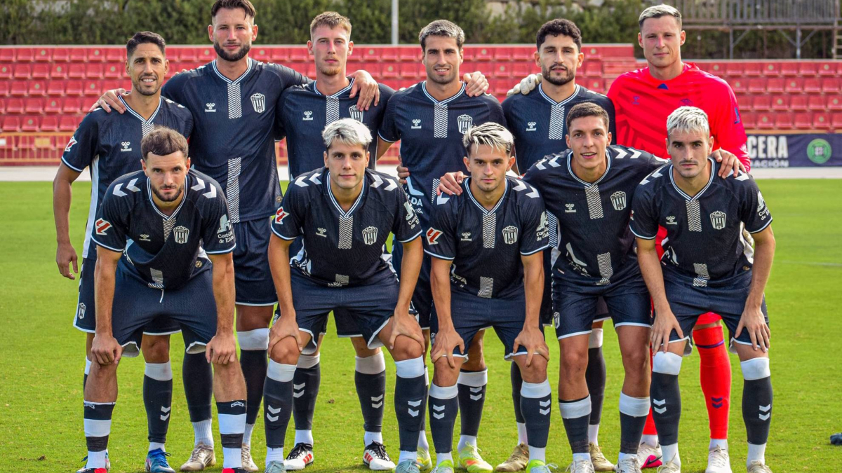 El Eldense saca músculo ante el Ettifaq (1-3)