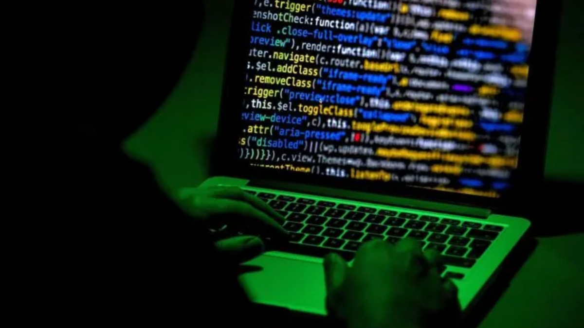 María Aperador, experta en ciberseguridad, revela la manera más fácil de entrar en la dark web: "Hasta un niño de cinco años podría hacerlo