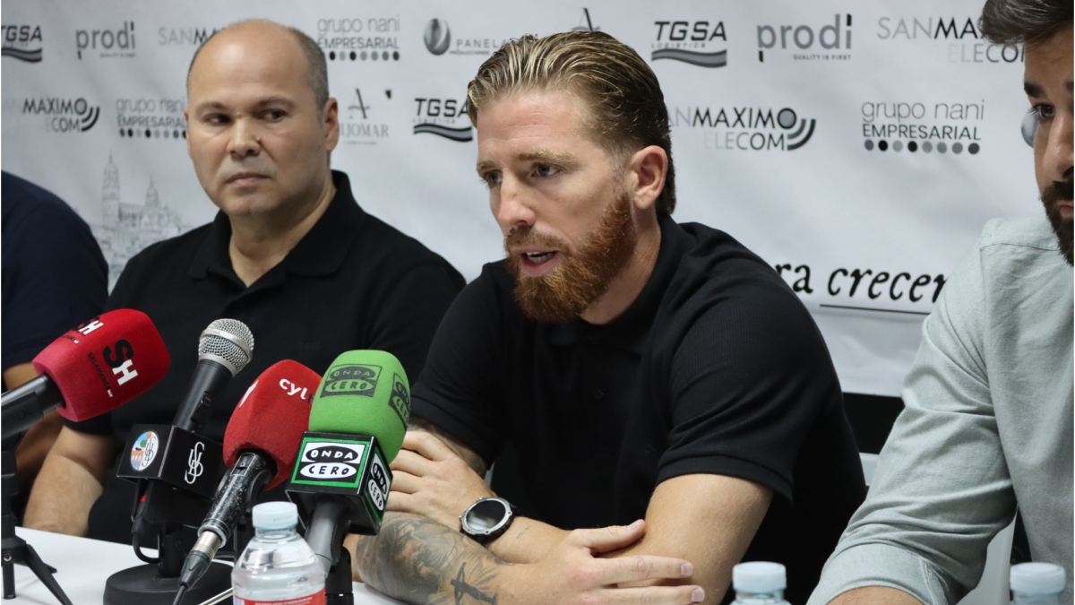 Muniain se presenta como nuevo entrenador del Salamanca CF UDS y desmiente rumores sobre San Lorenzo