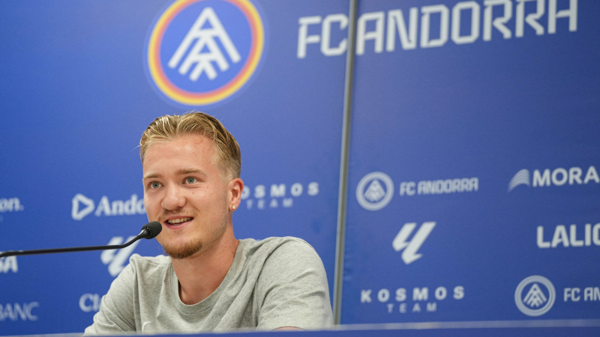 Rijkhoff compara el estilo de juego del Andorra con el del Ajax y el Barça