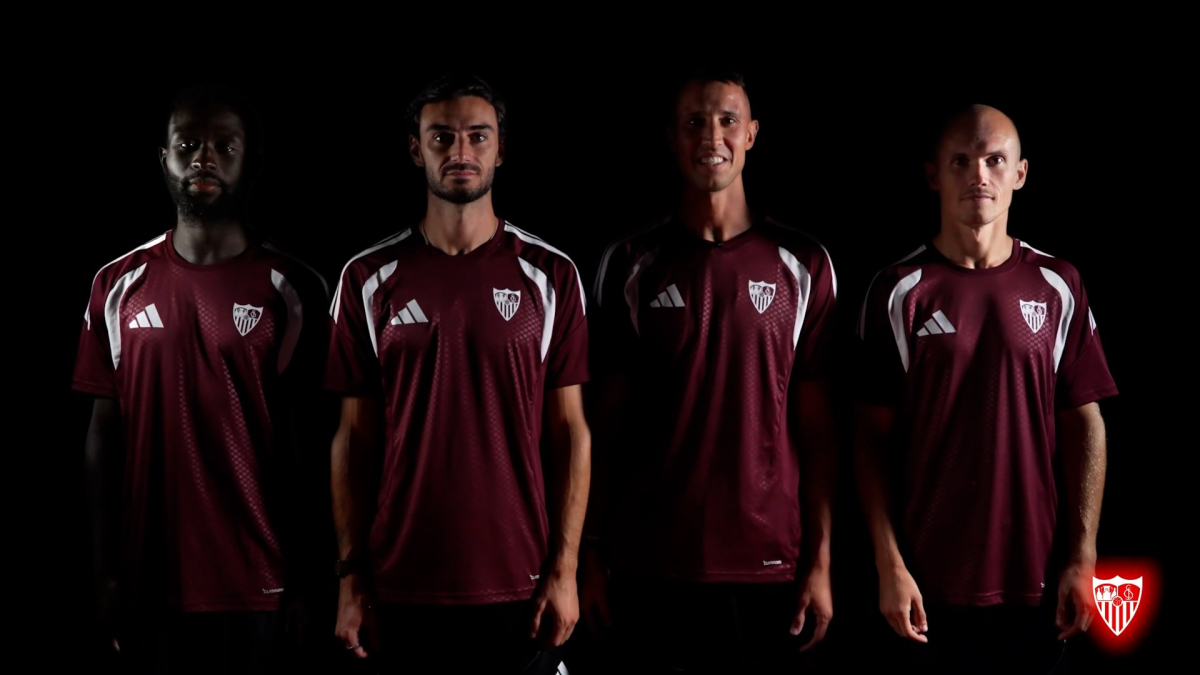 El Sevilla presenta a sus nuevos jugadores de la forma más emotiva posible