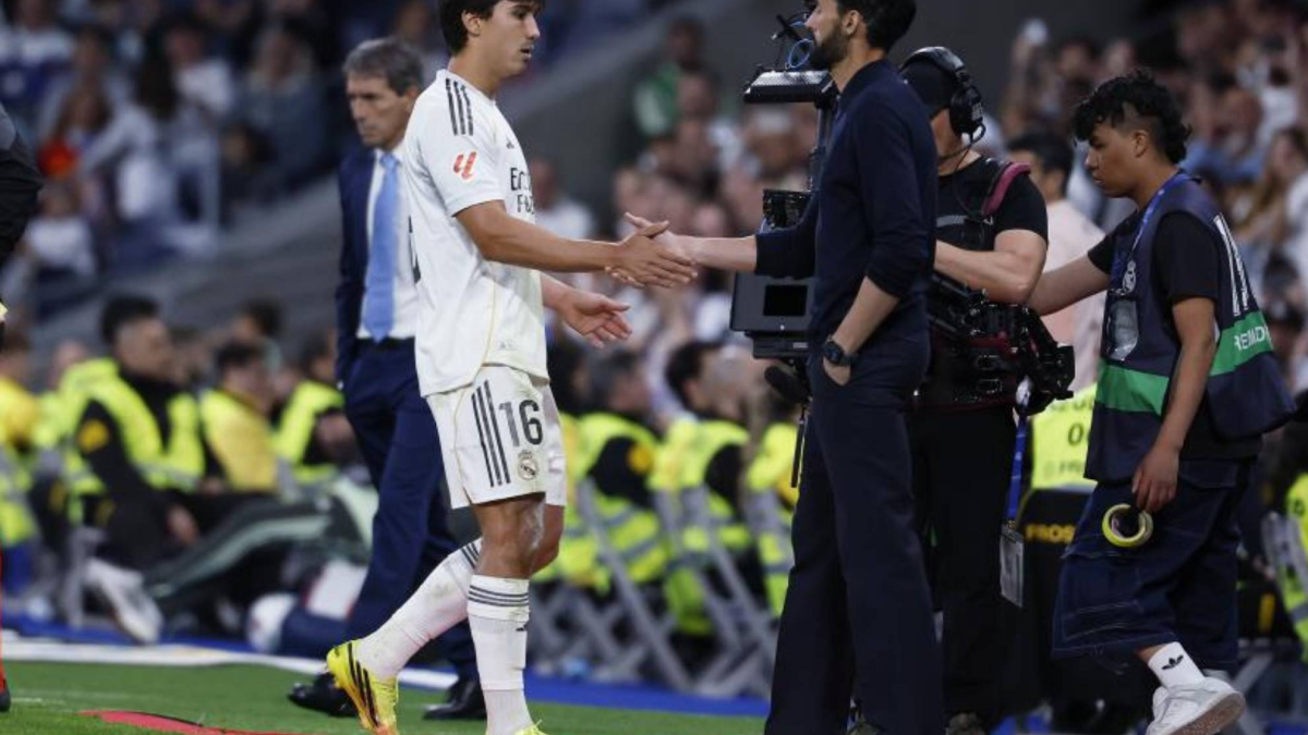 Real Madrid vende giovani, ricavi superano le spese, mercato estivo