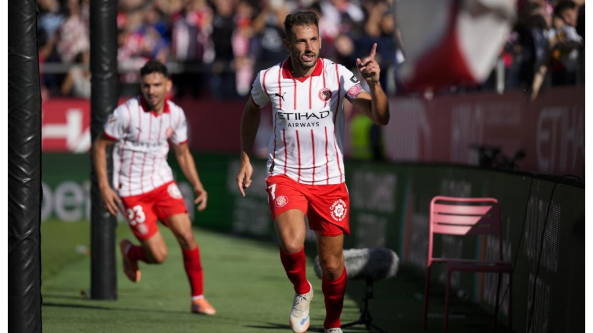 Stuani, attaccante del Girona, festeggia i 40 anni e continua a segnare con il club
