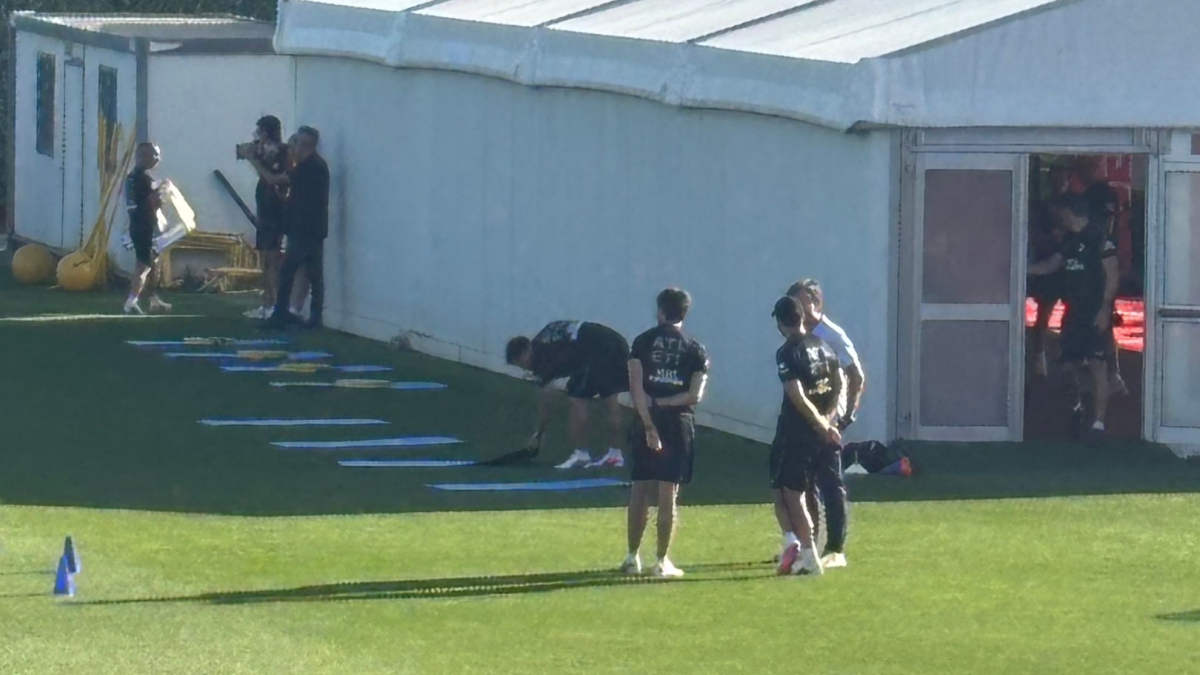 Charla Simeone-Mateu y un once para el partido ante el Manchester United