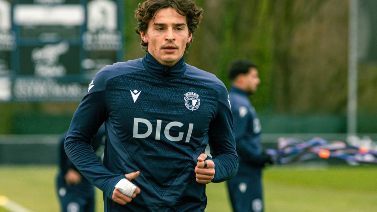 Mazazo para el Burgos: Oier Luengo se fractura un dedo del pie