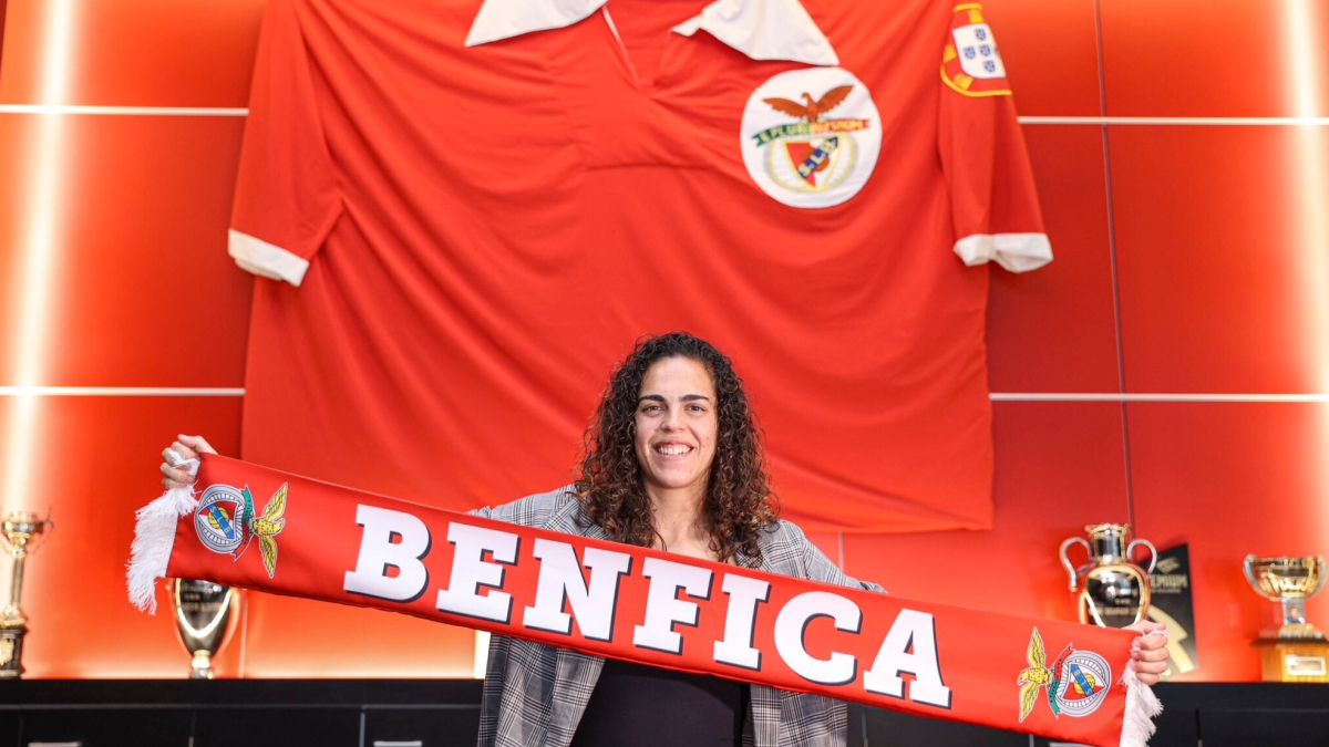 Andrea Falcón se retira a los 28 años