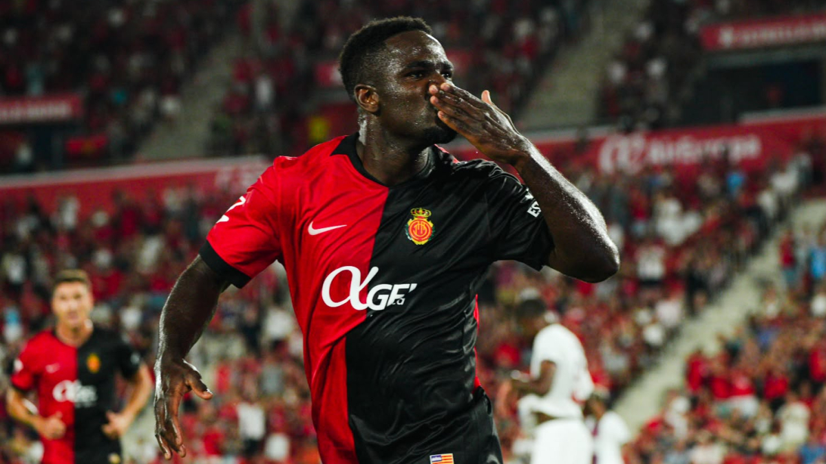 Luvumbo, 'El Agente del Caos', deslumbra en la pretemporada