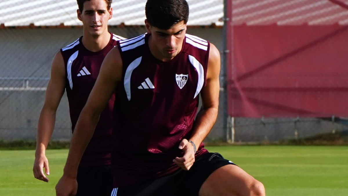 Juanlu se despide del Sevilla: "Nunca imaginé que llegaría este momento"