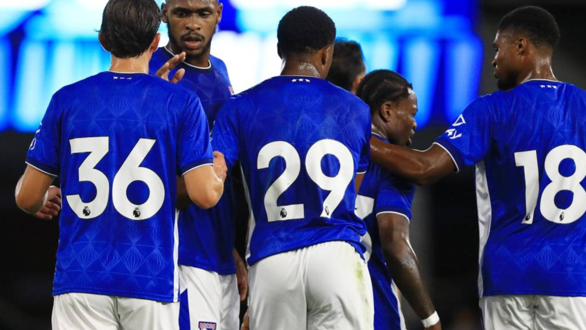 Squadra inglese acquista giocatori di alto livello per la Premier League