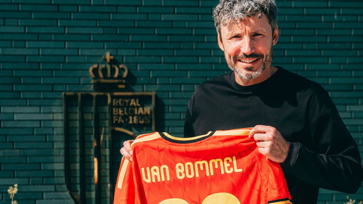 Mark van Bommel, presentado como seleccionador de Bélgica con la incógnita de Courtois