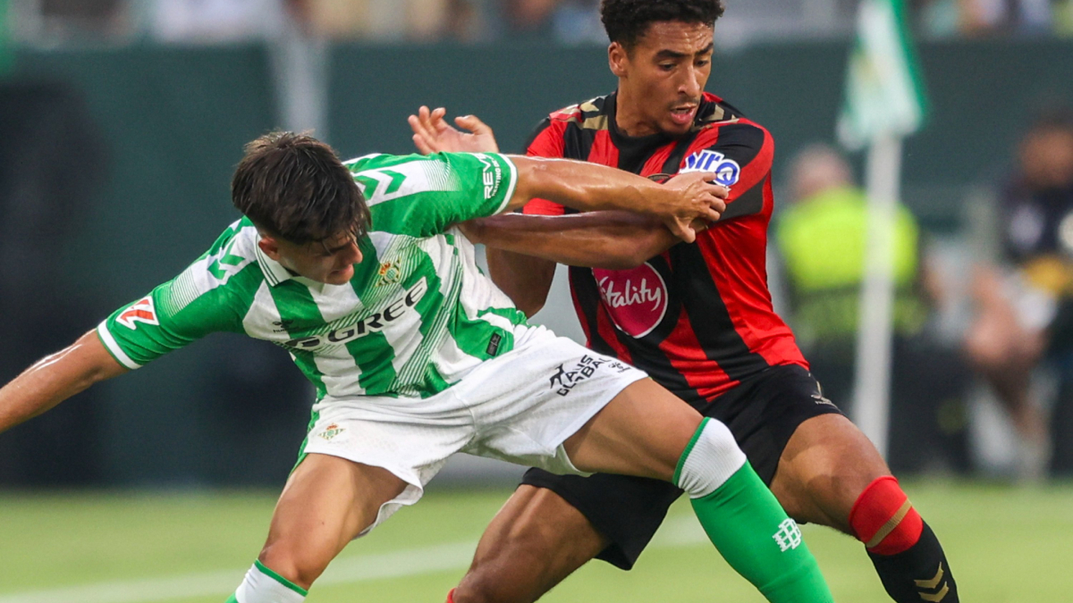 El Betis empata en un encuentro poco amistoso