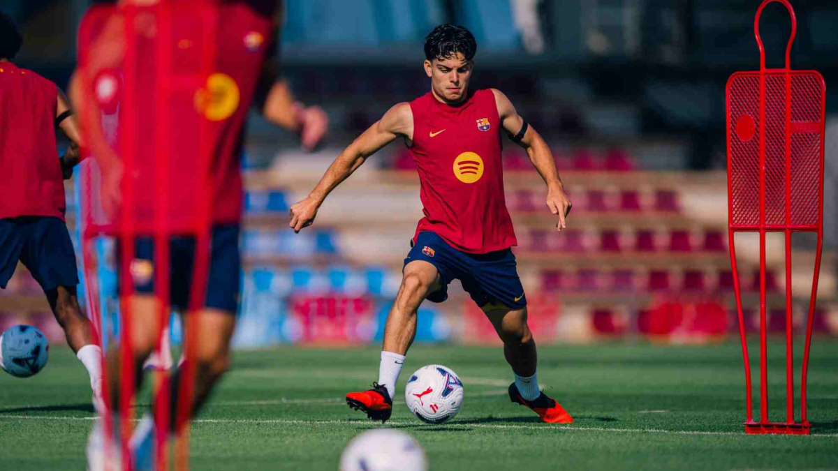 Xavi Espart, el canterano que ha conquistado a Flick con su nivel TOP