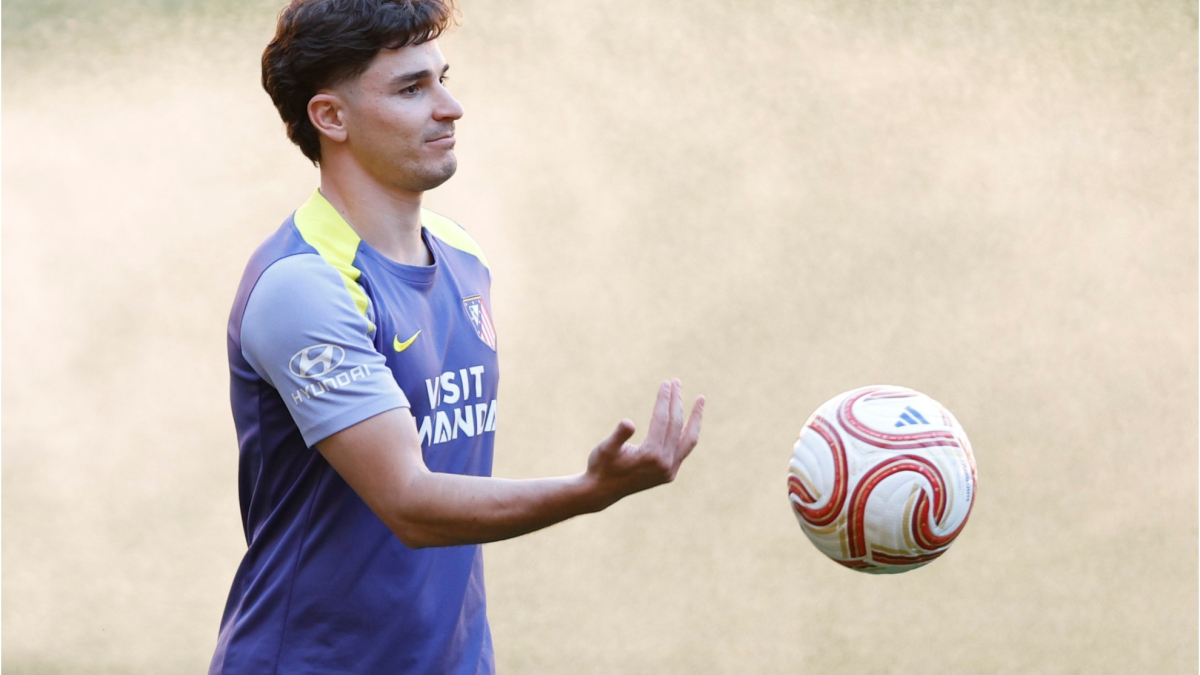 Julián Alvarez torna in allenamento con l'Atlético dopo le prove mediche, in vista del debutto contro il Málaga