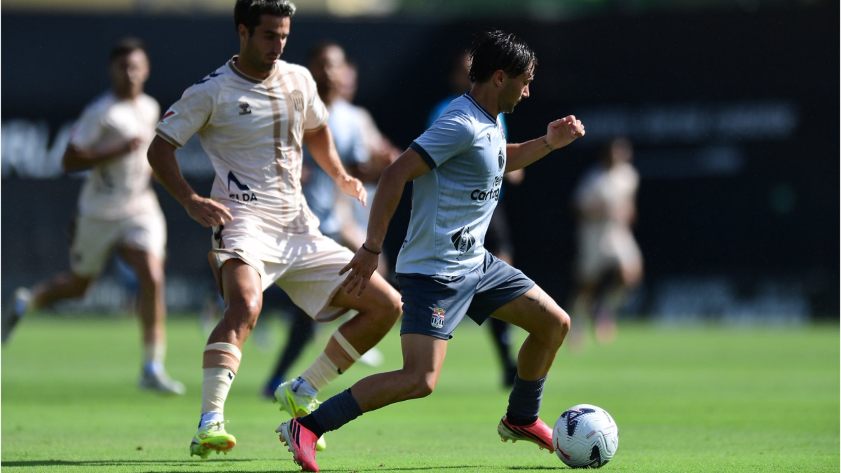 El Eldense cierra la pretemporada con un triunfo ante el Cartagena