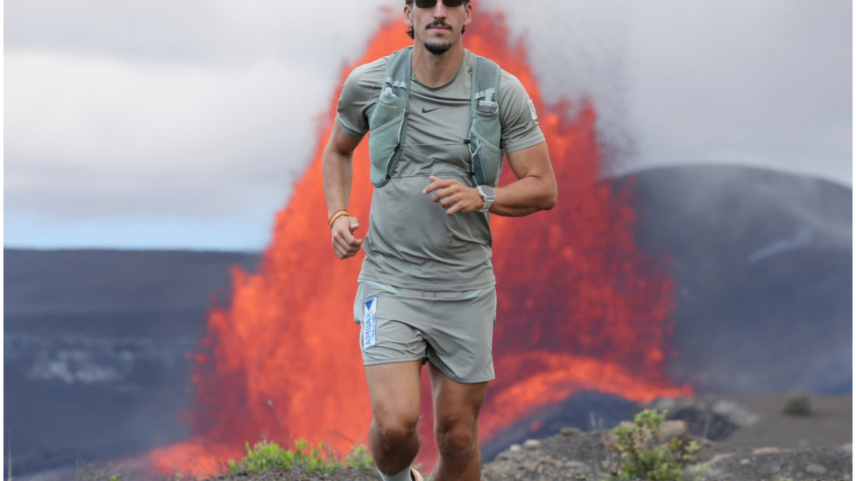 Juancar Gimeno corre per 20 ore tra vulcani in Hawaii, superando un record e recuperando la motivazione