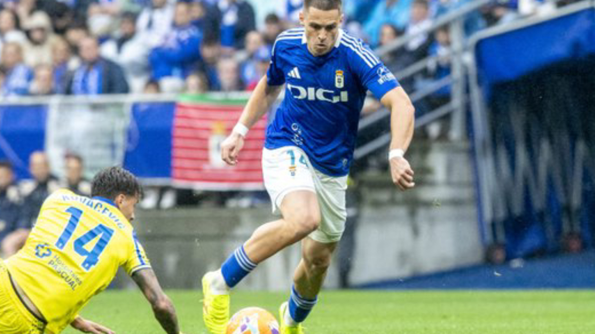 Paraschiv abandona el Real Oviedo
