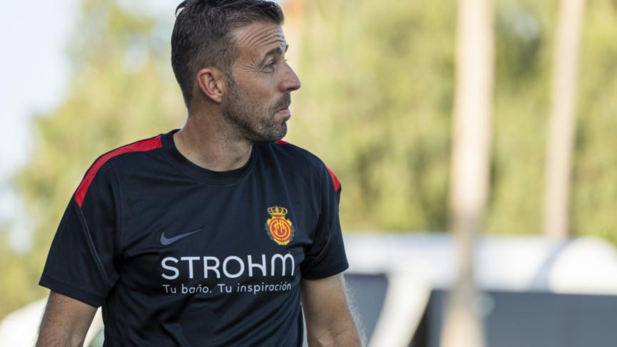 Luis García: "Llegamos preparados para competir bien, el mal trago del descenso ya lo pasamos"
