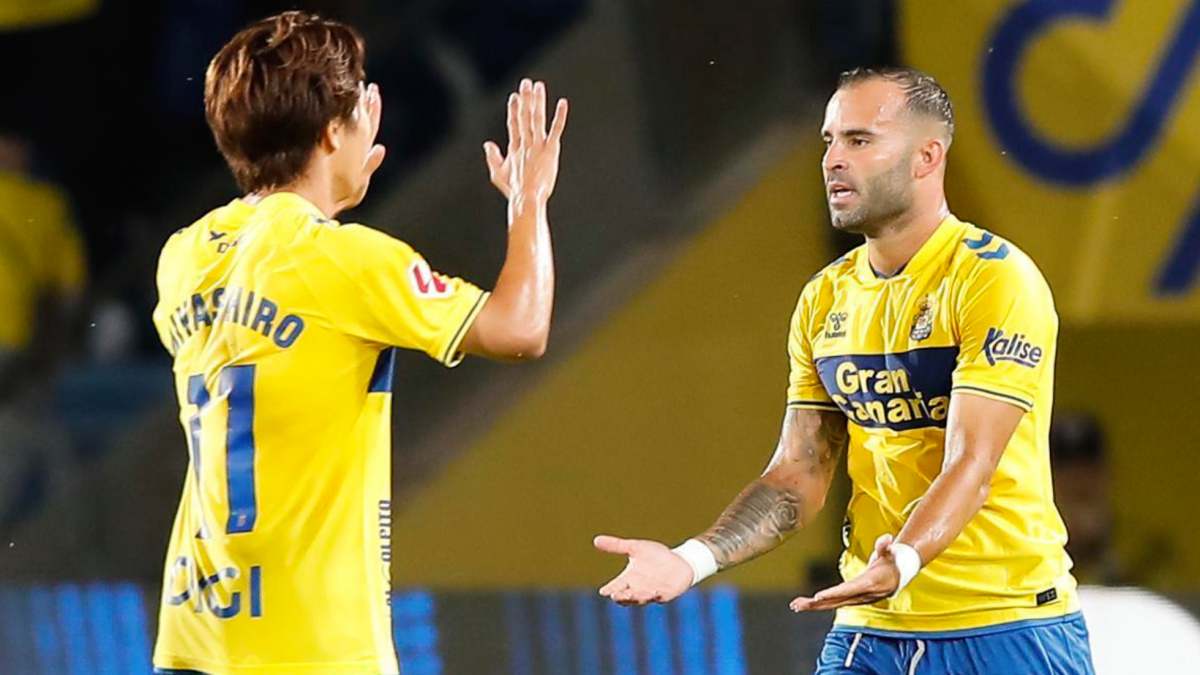 La UD Las Palmas vence 2-1 al Albacete en un partido emocionante