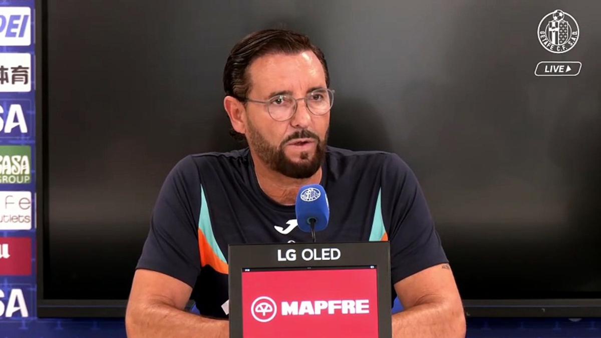 Tecnico del Getafe risponde alle critiche del sindicato AESAF, parlando del suo ruolo e delle sfide della squadra