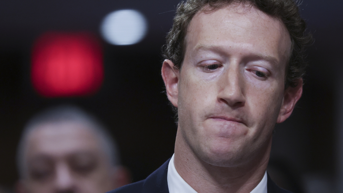 Un giudice esamina le accuse contro Meta e Zuckerberg per strategie che favoriscono adicione nei minori