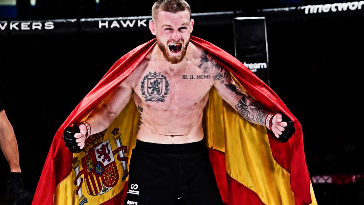 Peleatore MMA Daniel Richardson si unisce a WOW FC, pronto debutto