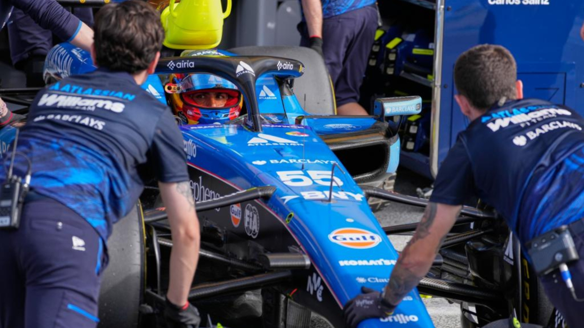 Carlos Sainz in pista con la Williams, parla del suo livello e del futuro in Formula 1