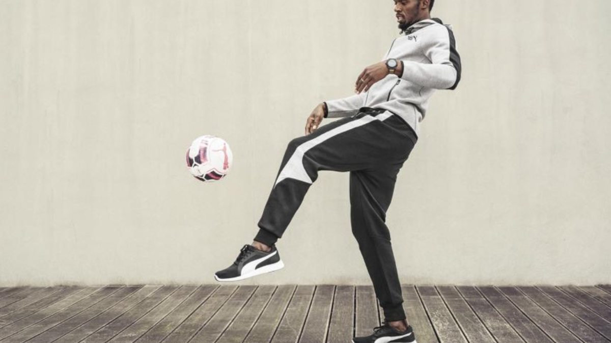 Usain Bolt e excalciatori della Premier si iscrivono al Wythenshawe FC per la nuova stagione