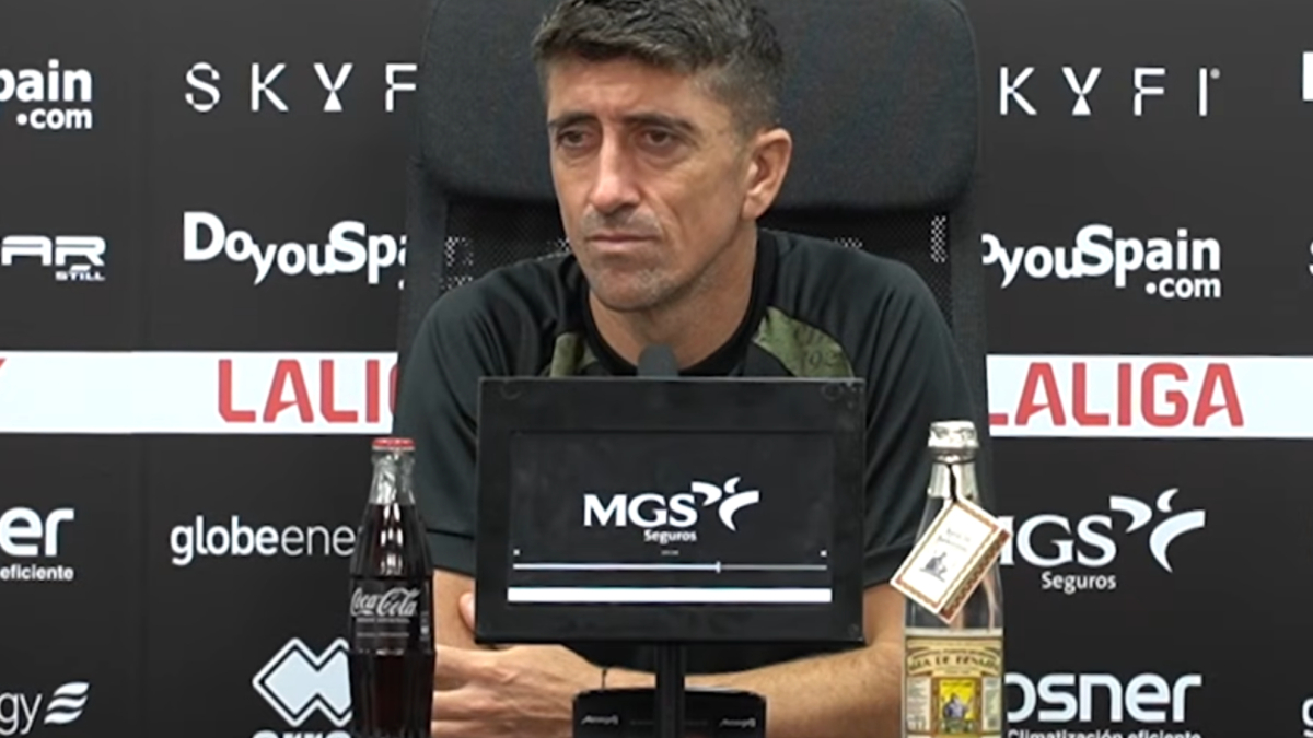 Pablo Hernández reconoce salidas inminentes en el Castellón y no descarta más llegadas