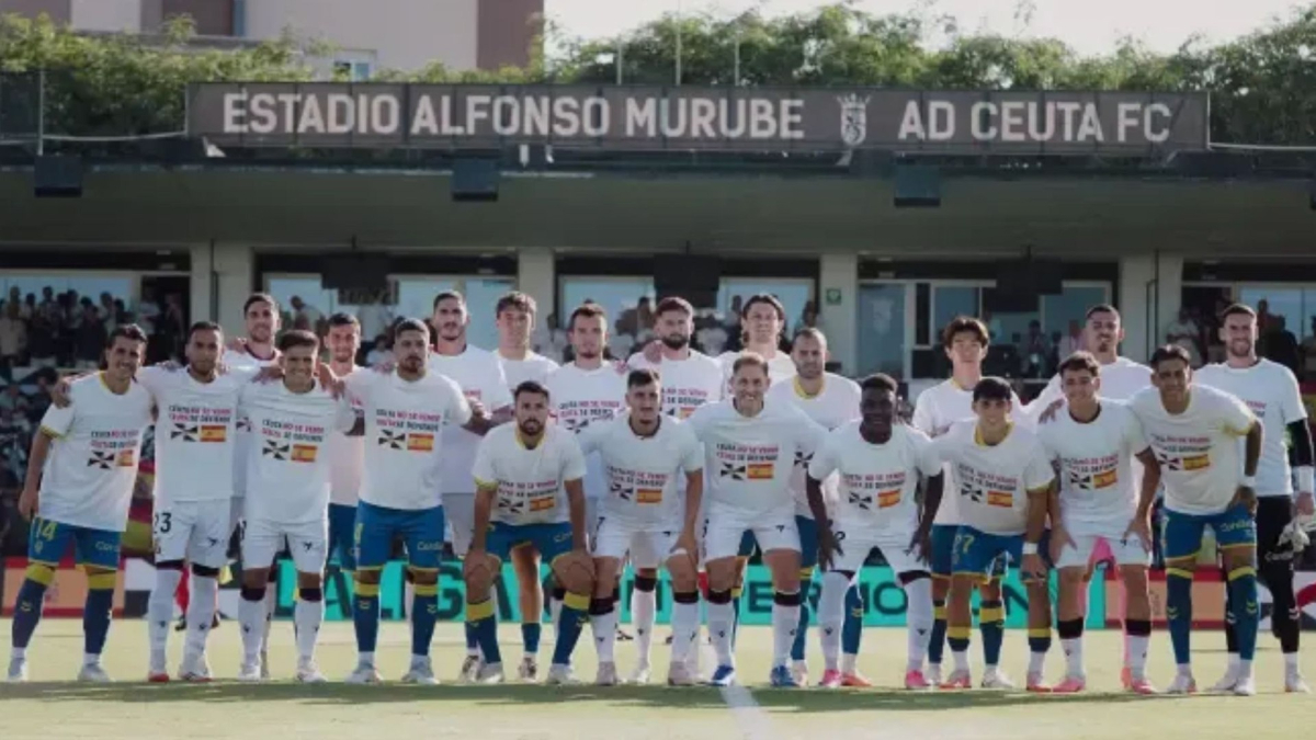 Parón en el minuto 1 y mensaje reivindicativo: "Ceuta no se vende, Ceuta se defiende"