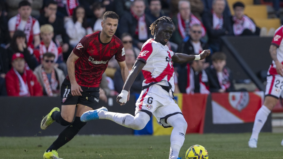 Pathé Ciss se planta para salir del Rayo