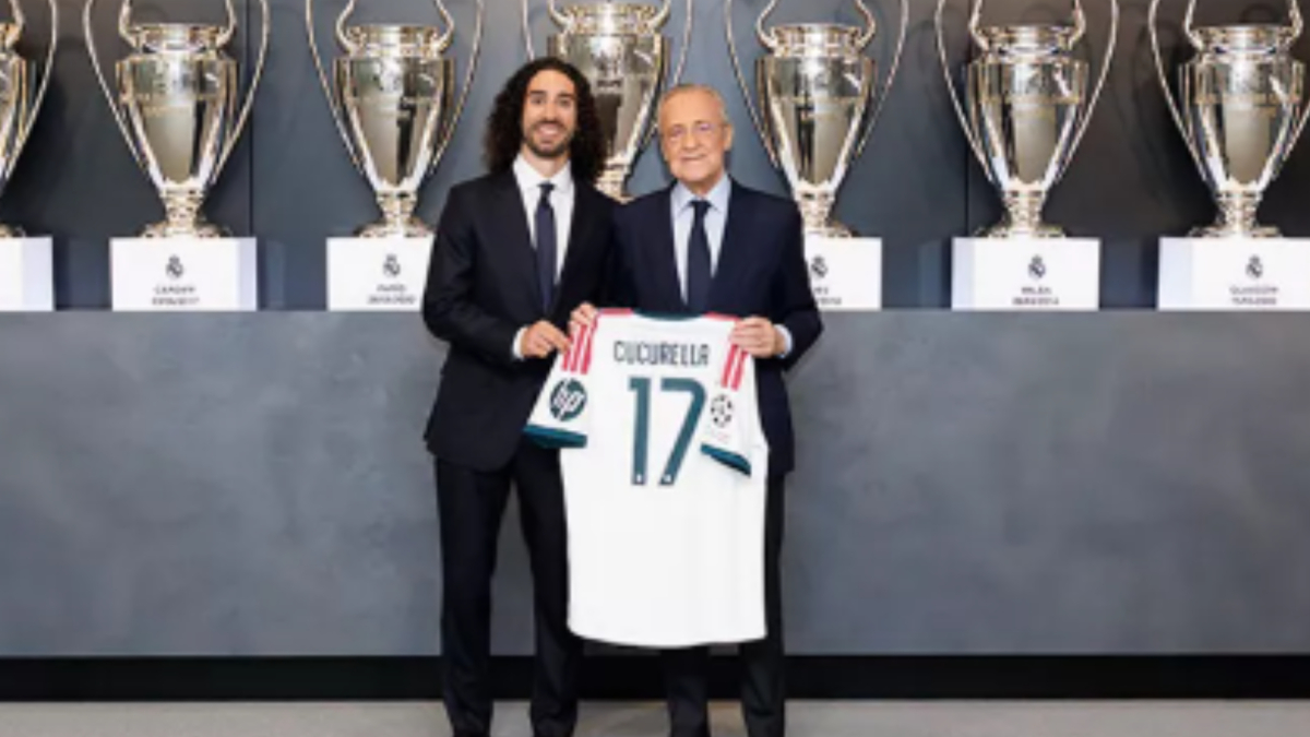  Cucurella ya luce de blanco 