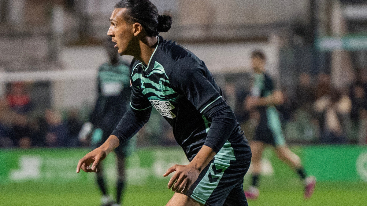El Betis y Yanis Senhadji separan sus caminos