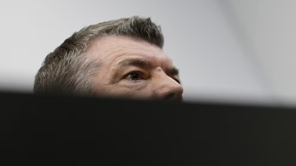 Il CEO del Valencia, Ron Gourlay, cerca un nome per salvare il mercato in vista della chiusura del mercato di gennaio