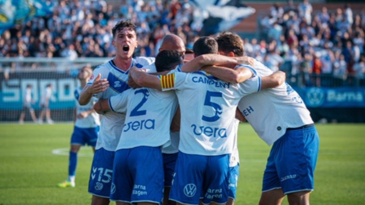 Primera RFEF: una liga entre dos mundos